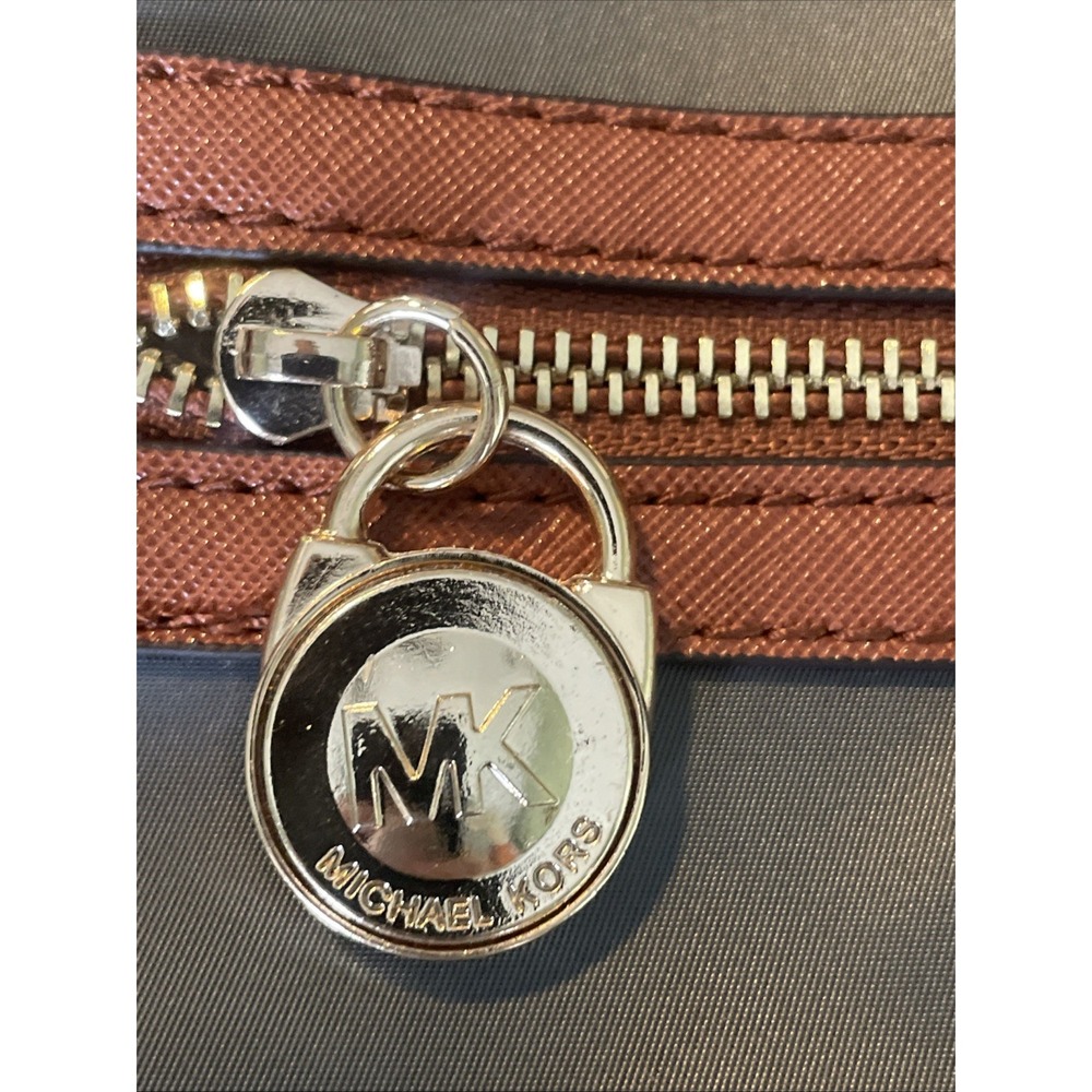 Michael Kors‎ Grey Nylon Tan Leather Trim Kempton Zip Shoulder Bag/Crossbody NEW - Picture 2 of 7